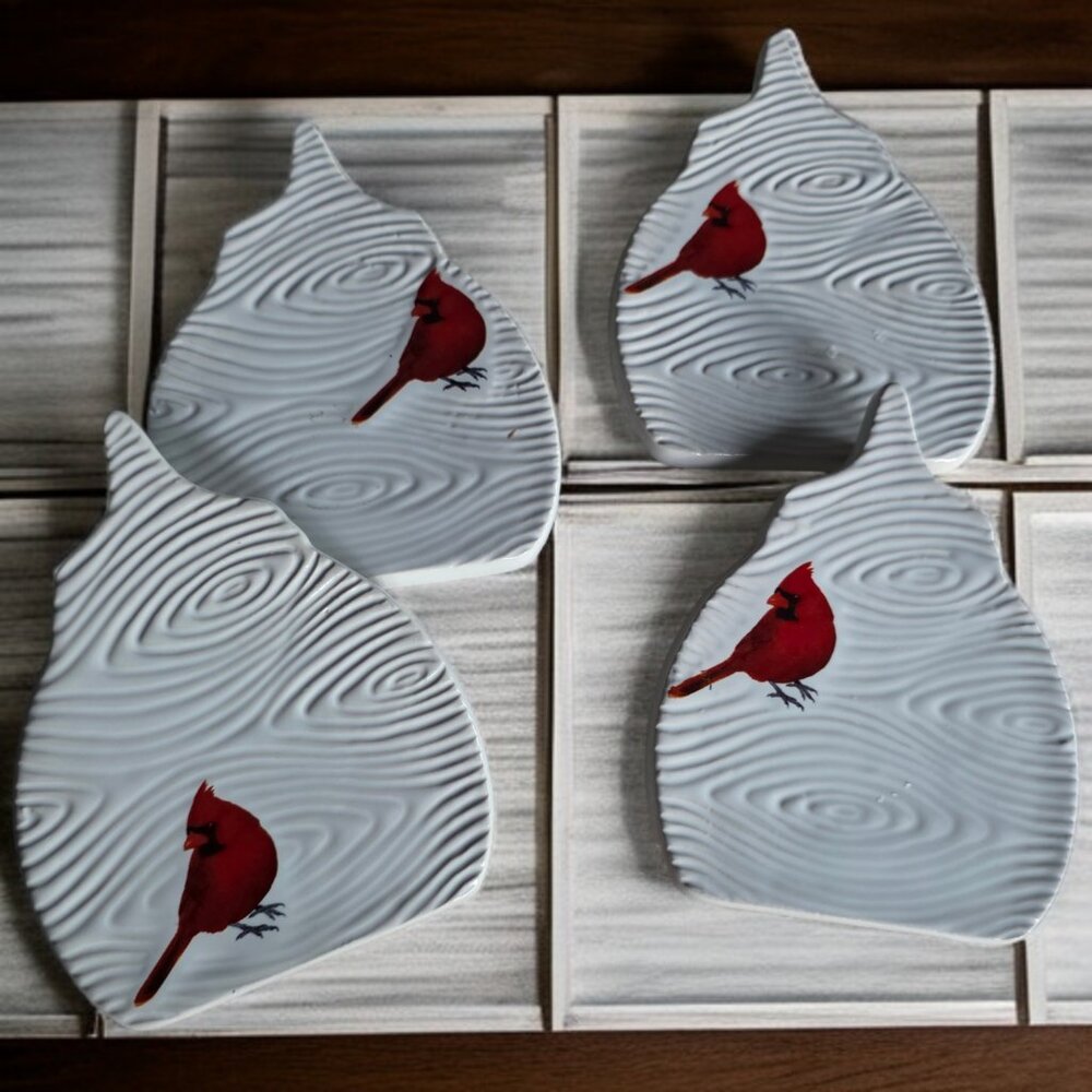 TEMP-TATIONS (4) Ceramic Stoneware White Wood Grain Design Red Cardinal Coasters